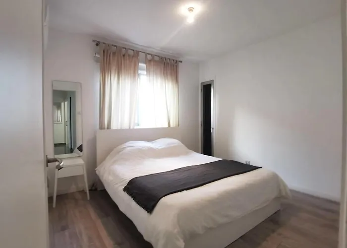 Naxou Modern By Staycom * ニコシア