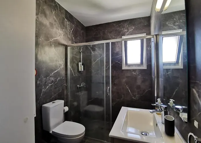 Naxou Modern By Staycom Апартаменти